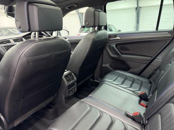 VOLKSWAGEN TIGUAN 2.0 TSI R SUV 5dr Petrol DSG 4Motion Euro 6 (s/s) (320 ps)