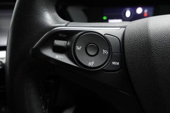 VAUXHALL MOKKA ELECTRIC 50kWh SE Premium SUV 5dr Electric Auto (136 ps)