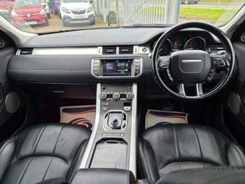 LAND ROVER RANGE ROVER EVOQUE 2.0 TD4 SE Tech SUV 5dr Diesel Auto 4WD Euro 6 (s/s) (180 ps)