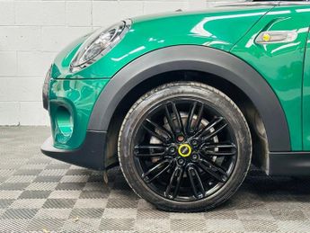 MINI Electric Hatch Cooper SE 32.6kWh Level 2 Hatchback 3dr Electric Auto (184 ps)