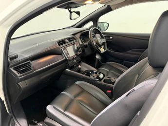 NISSAN LEAF 62kWh e+ Tekna Hatchback 5dr Electric Auto (217 ps)