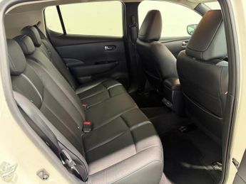 NISSAN LEAF 62kWh e+ Tekna Hatchback 5dr Electric Auto (217 ps)