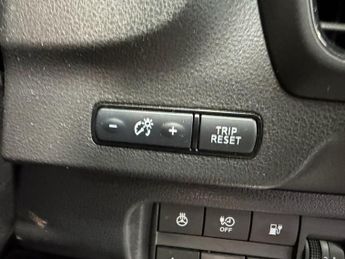 NISSAN LEAF 62kWh e+ Tekna Hatchback 5dr Electric Auto (217 ps)