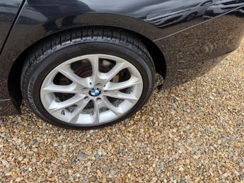BMW 3 SERIES 2.0 318d Luxury Saloon 4dr Diesel Auto Euro 5 (s/s) (143 ps)