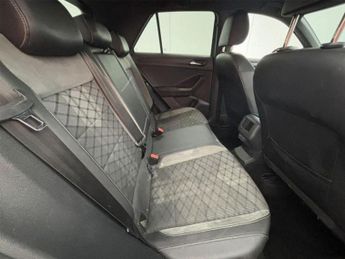 VOLKSWAGEN T-ROC 1.5 TSI R-Line SUV 5dr Petrol DSG Euro 6 (s/s) (150 ps)