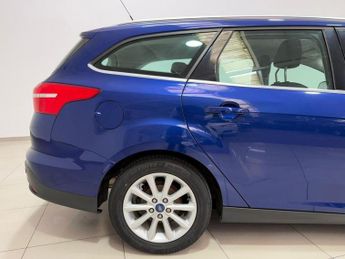 FORD FOCUS 1.6 Titanium Estate 5dr Petrol Powershift Euro 6 (125 ps)