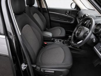 MINI COUNTRYMAN 1.5 COOPER S E ALL4 5d 222 BHP