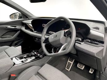 AUDI Q6 e-tron 100kWh Performance S line SUV 5dr Electric Auto (306 ps)