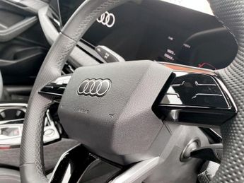AUDI Q6 e-tron 100kWh Performance S line SUV 5dr Electric Auto (306 ps)
