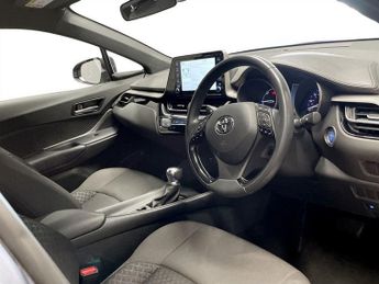 TOYOTA C-HR 1.8 VVT-h GPF Icon SUV 5dr Petrol Hybrid CVT Euro 6 (s/s) (122 p