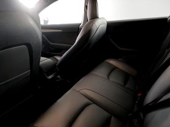 TESLA Model 3 Standard Range Plus Saloon 4dr Electric Auto RWD (241 bhp)