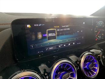 MERCEDES-BENZ EQA EQA 250+ 70.5kWh AMG Line SUV 5dr Electric Auto (190 ps)