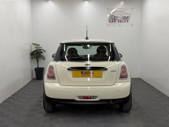 MINI HATCH 1.6 One Hatchback 3dr Petrol Auto Euro 6 (98 ps)