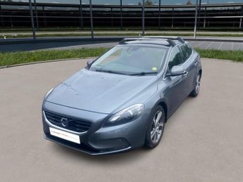 Volvo V40 2.0 D2 SE Lux Nav Hatchback 5dr Diesel Manual Euro 6 (s/s) (120 