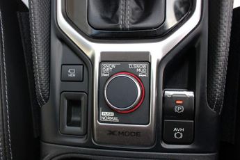 SUBARU FORESTER 2.0 i e-Boxer XE Premium SUV 5dr Petrol Hybrid Lineartronic 4WD 