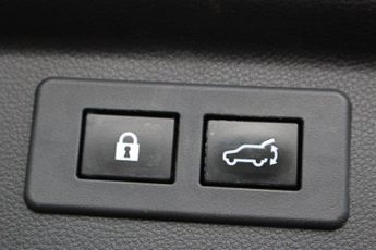 SUBARU FORESTER 2.0 i e-Boxer XE Premium SUV 5dr Petrol Hybrid Lineartronic 4WD 