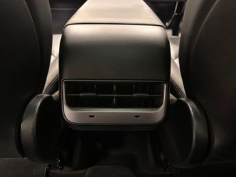 TESLA MODEL Y SUV 5dr Electric Auto RWD (346 ps)