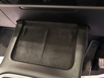 TESLA MODEL Y SUV 5dr Electric Auto RWD (346 ps)