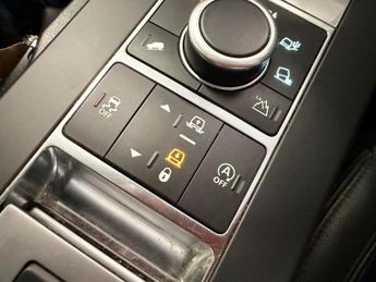 LAND ROVER DISCOVERY 2.0 SD4 SE SUV 5dr Diesel Auto 4WD Euro 6 (s/s) (240 ps)