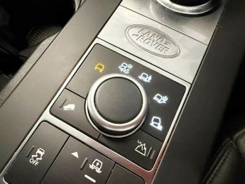 LAND ROVER DISCOVERY 2.0 SD4 SE SUV 5dr Diesel Auto 4WD Euro 6 (s/s) (240 ps)
