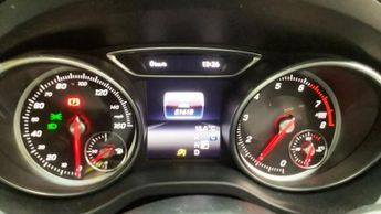 MERCEDES-BENZ 180 1.6 GLA180 Urban Edition SUV 5dr Petrol 7G-DCT Euro 6 (s/s) (122