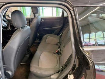 MINI COUNTRYMAN 1.5 7.6kWh GPF Cooper SE SUV 5dr Petrol Plug-in Hybrid Auto ALL4