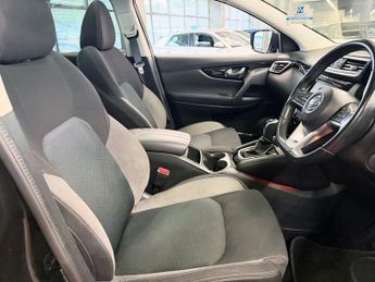 NISSAN QASHQAI 1.3 DIG-T N-Connecta SUV 5dr Petrol DCT Auto Euro 6 (s/s) (160 p