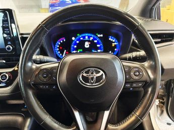 TOYOTA COROLLA 1.8 VVT-h Icon Tech Hatchback 5dr Petrol Hybrid CVT Euro 6 (s/s)