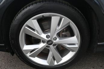 AUDI Q4 E-TRON 40 S line SUV 5dr Electric Auto 82kWh (204 ps)