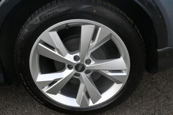 AUDI Q4 E-TRON 40 S line SUV 5dr Electric Auto 82kWh (204 ps)