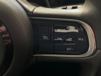 FIAT 500E 42kWh Icon Hatchback 3dr Electric Auto (118 ps)
