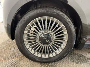FIAT 500E 42kWh Icon Hatchback 3dr Electric Auto (118 ps)