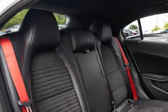 MERCEDES-BENZ A-CLASS 2.0 A250 AMG (Premium) Hatchback 5dr Petrol 7G-DCT Euro 6 (s/s) 