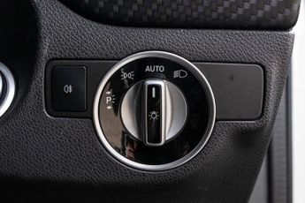 MERCEDES-BENZ A-CLASS 2.0 A250 AMG (Premium) Hatchback 5dr Petrol 7G-DCT Euro 6 (s/s) 