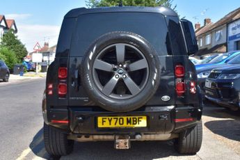 LAND ROVER DEFENDER 3.0 D300 MHEV X-Dynamic HSE SUV 5dr Diesel Auto 4WD Euro 6 | JLR