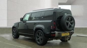LAND ROVER DEFENDER 3.0 D300 MHEV X-Dynamic HSE SUV 5dr Diesel Auto 4WD Euro 6 (s/s)