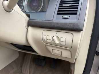 VOLVO XC60 2.4 D5 SE Lux SUV 5dr Diesel Geartronic AWD Euro 5-BRONZE WITH B
