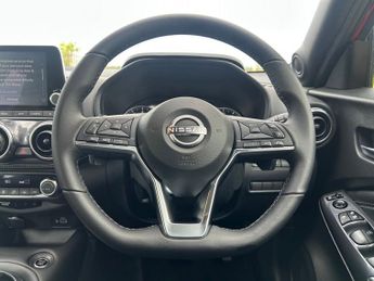 NISSAN JUKE 1.0 DIG-T N-Connecta SUV 5dr Petrol DCT Auto Euro 6 (s/s) (114 p