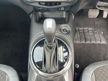 NISSAN JUKE 1.0 DIG-T N-Connecta SUV 5dr Petrol DCT Auto Euro 6 (s/s) (114 p