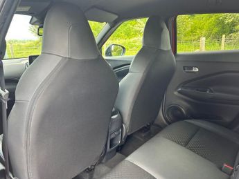 NISSAN JUKE 1.0 DIG-T N-Connecta SUV 5dr Petrol DCT Auto Euro 6 (s/s) (114 p