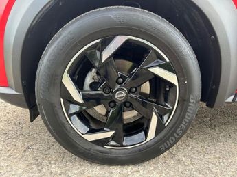 NISSAN JUKE 1.0 DIG-T N-Connecta SUV 5dr Petrol DCT Auto Euro 6 (s/s) (114 p