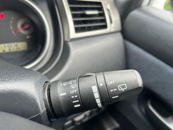 NISSAN  0.0L