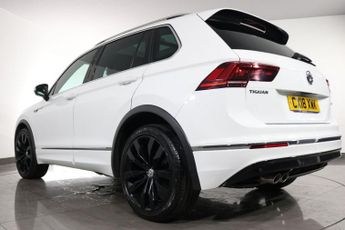 VOLKSWAGEN TIGUAN 2.0 TDI R-Line SUV 5dr Diesel DSG 4Motion Euro 6 (s/s) (190 ps)