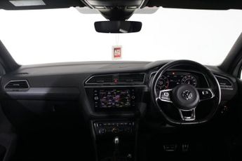VOLKSWAGEN TIGUAN 2.0 TDI R-Line SUV 5dr Diesel DSG 4Motion Euro 6 (s/s) (190 ps)