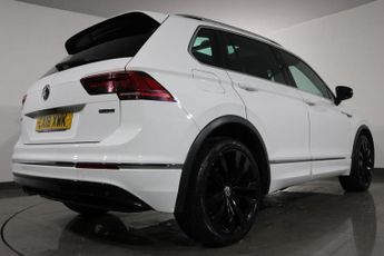 VOLKSWAGEN TIGUAN 2.0 TDI R-Line SUV 5dr Diesel DSG 4Motion Euro 6 (s/s) (190 ps)