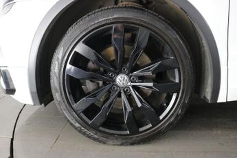 VOLKSWAGEN TIGUAN 2.0 TDI R-Line SUV 5dr Diesel DSG 4Motion Euro 6 (s/s) (190 ps)