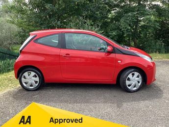 TOYOTA AYGO 1.0 VVT-i x-play Hatchback 3dr Petrol Manual Euro 6 (68 ps)