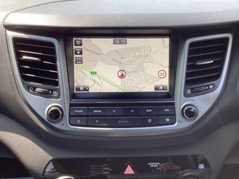 HYUNDAI TUCSON 1.7 CRDi Blue Drive SE Nav SUV 5dr Diesel Manual Euro 6 (s/s) (1