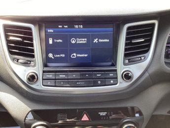 HYUNDAI TUCSON 1.7 CRDi Blue Drive SE Nav SUV 5dr Diesel Manual Euro 6 (s/s) (1