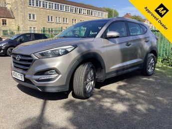 HYUNDAI TUCSON 1.7 CRDi Blue Drive SE Nav SUV 5dr Diesel Manual Euro 6 (s/s) (1